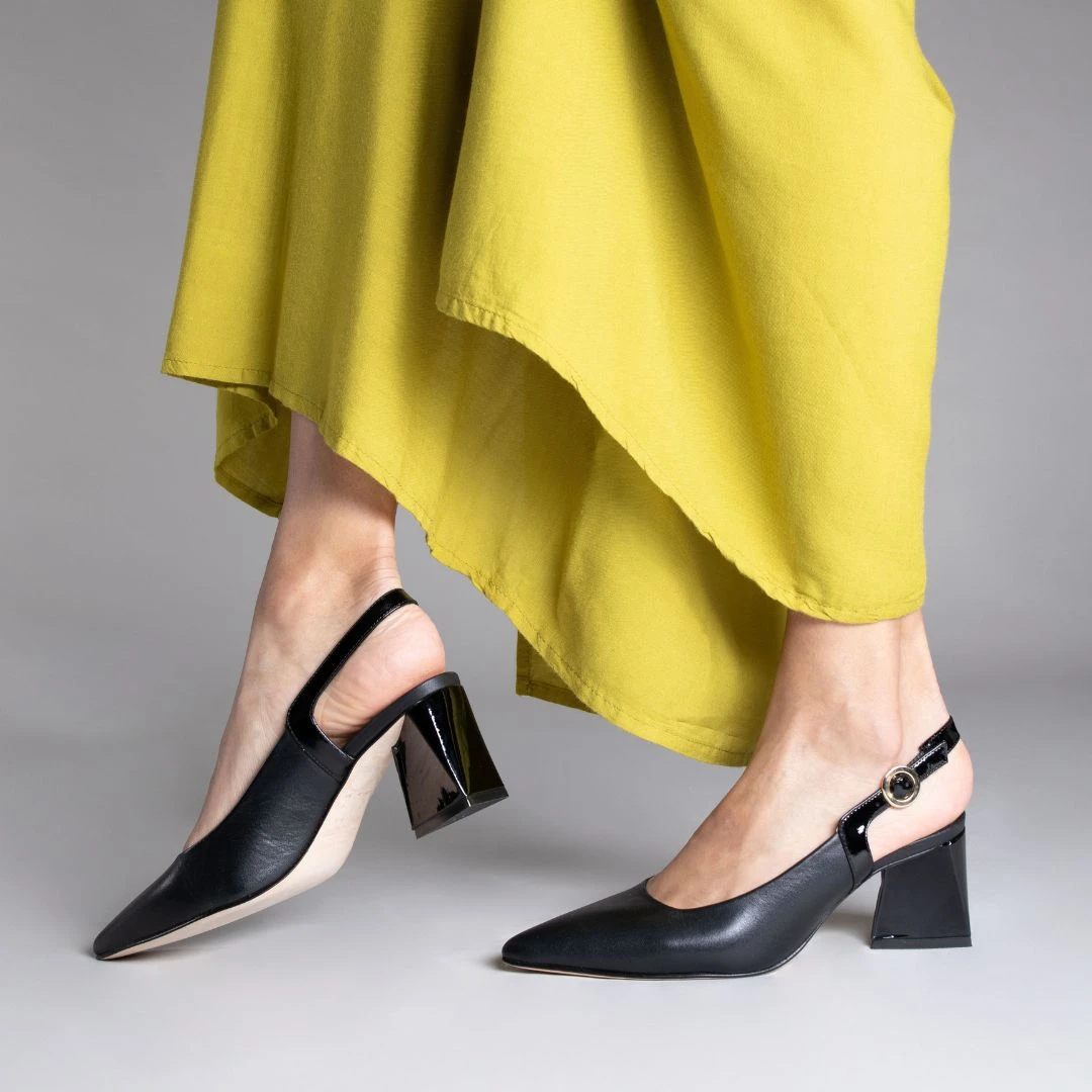 LARA 50 - Negro Regina Romero Zapato Zapatilla Tacon Bajo Para Dama En Piel 2 LARA 50 - Negro Regina Romero Zapato Zapatilla Tacon Bajo Para Dama En Piel - Imagen 2