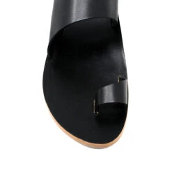 AMAYA - Negro Regina Romero Resort Zapato Sandalia De Piso Para Dama En Piel -Ofertas Pasos Y Bolsos Tienda Regina Romero Resort Sandalia Amaya Piel Negro 4 47e2f8ce 0f9d 45fa bd77 2942d4ae34a3