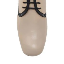 MASHA 40 - Beige Regina Romero Zapato Bostoniano Tacon Bajo Para Dama En Piel -Ofertas Pasos Y Bolsos Tienda Regina Romero Zapato Tacon Bajo Masha Piel Beige y Negro 5 bc79b827 b092 464e 8a39 58862953b215