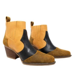 MADDIE 60 Edicion Limitada - Negro Y Miel Regina Romero Zapato Bota Botin Tacon Bajo Para Dama En Piel -Ofertas Pasos Y Bolsos Tienda Regina Romero Bota Botin Maddie Piel Negro Miel 6 21bca674 b3a9 4790 a692 86cfc24a7f56