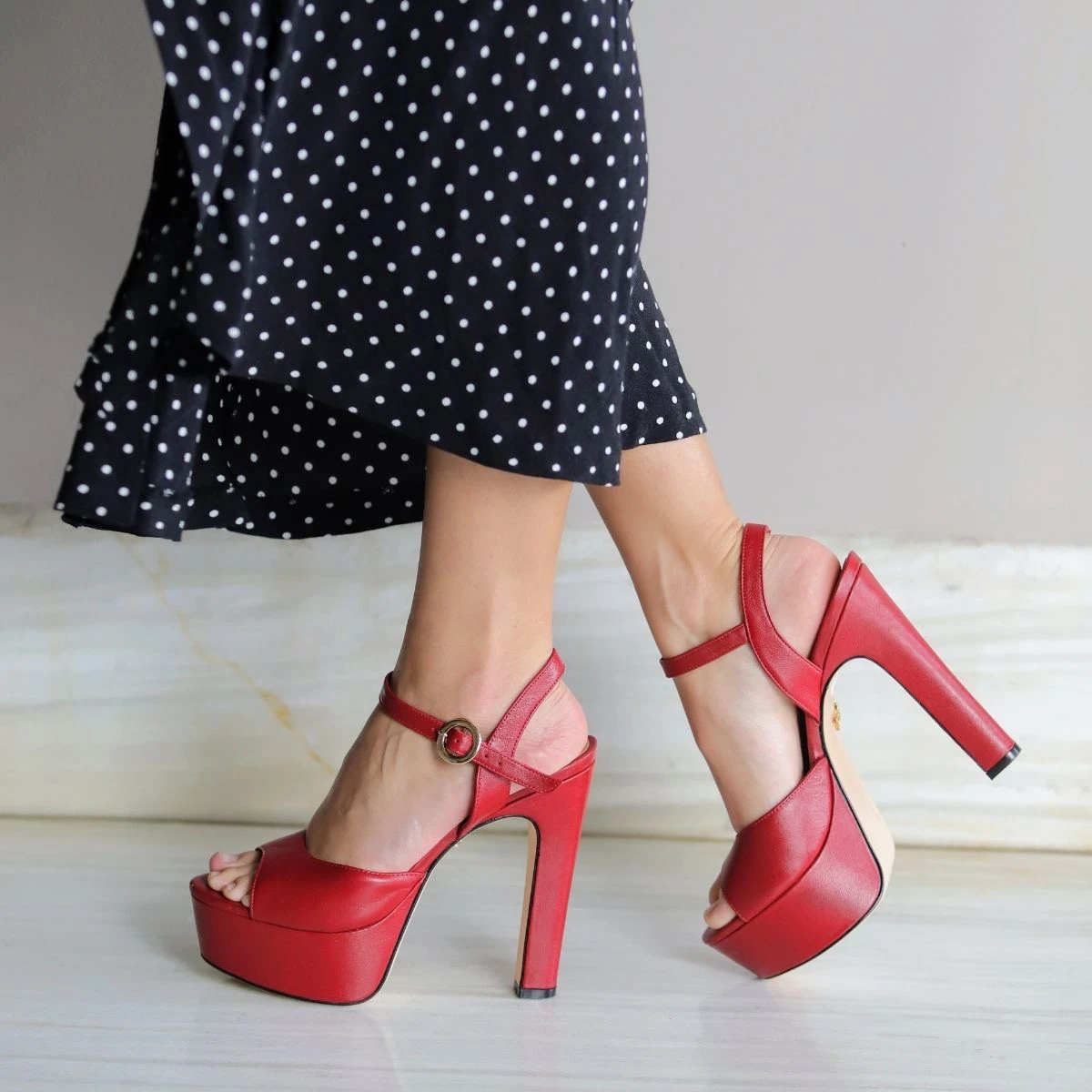 SABRINA 135 - Rojo Regina Romero Zapato Sandalia Plataforma Tacon Alto Para Dama En Piel 2 SABRINA 135 - Rojo Regina Romero Zapato Sandalia Plataforma Tacon Alto Para Dama En Piel - Imagen 2