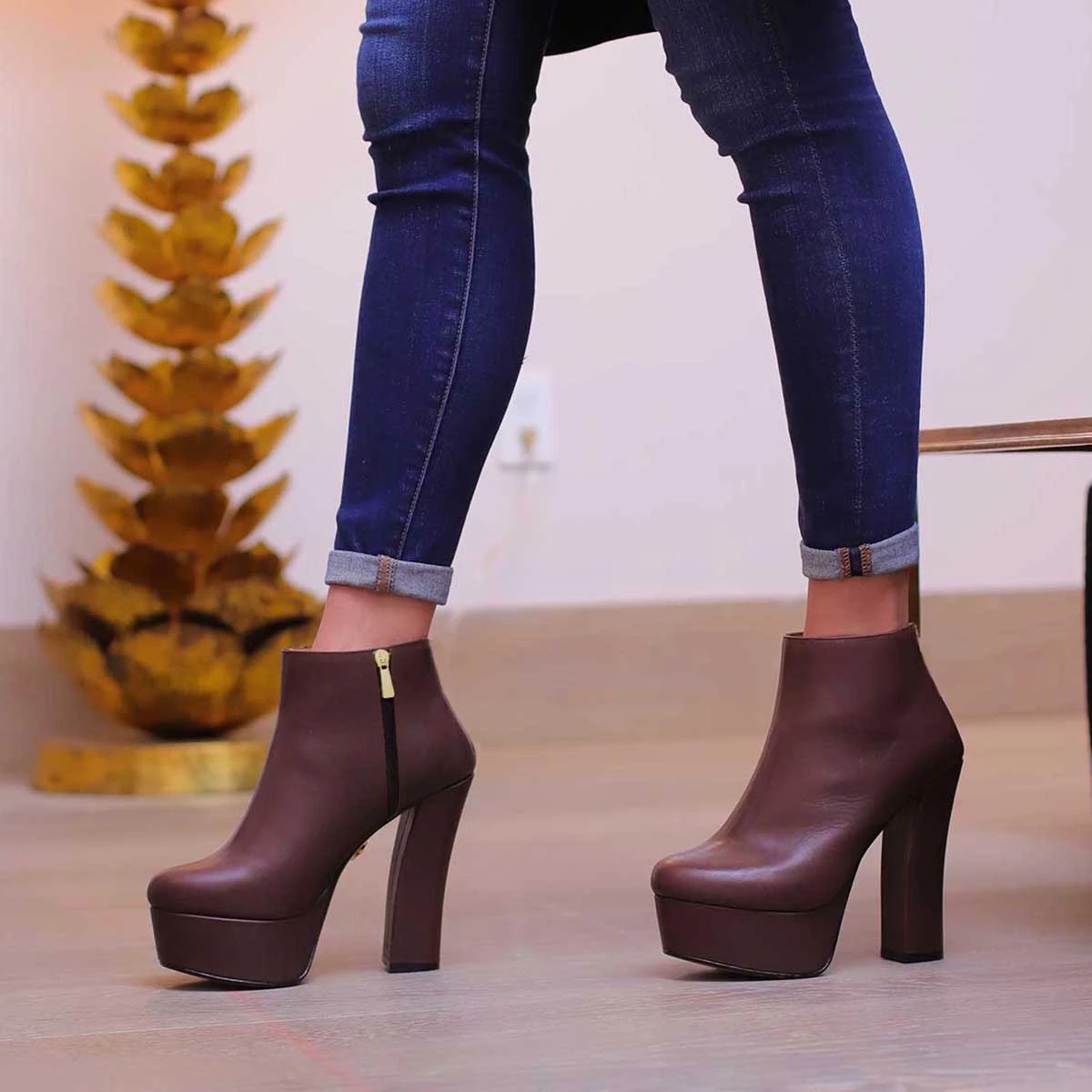 ELSA 135 - Cafe Regina Romero Zapato Bota Botin Plataforma Tacon Alto Para Dama En Piel 2 ELSA 135 - Cafe Regina Romero Zapato Bota Botin Plataforma Tacon Alto Para Dama En Piel - Imagen 2