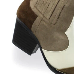 MADDIE 60 Edicion Limitada - Olivo Y Topo Romero Zapato Bota Botin Tacon Bajo Para Dama En Piel 11 MADDIE 60 Edicion Limitada - Olivo Y Topo Romero Zapato Bota Botin Tacon Bajo Para Dama En Piel -Ofertas Pasos Y Bolsos Tienda Regina Romero bota botin vaquero Maddie olivo topo piel 5