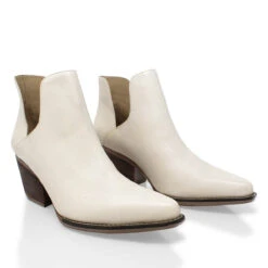 ISSA 60 - Latte Regina Romero Zapato Bota Botin Tacon Bajo Para Dama En Piel -Ofertas Pasos Y Bolsos Tienda Regina Romero bota botinvaquero Issa latte piel 3