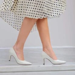 REGINA PUMP 75 - Blanco Regina Romero Zapato Zapatilla Tacon Alto Para Dama En Piel -Ofertas Pasos Y Bolsos Tienda Regina Romero zapatilla Regina pump 75 blanco 6 24bf29b9 9745 491e b4b9 06407b8e2a08