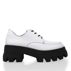 KRYSTA 65 - Charol Blanco Regina Romero Zapato Bostoniano Urbano Sport Para Dama En Piel