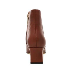 NOELLE 45 - Caramelo Regina Romero Zapato Bota Botin Tacon Bajo Para Dama En Piel -Ofertas Pasos Y Bolsos Tienda Regina Romero zapato bota botin Noelle piel caramelo 5 c345b8e7 b969 4b7d 84d3 eb7759355864