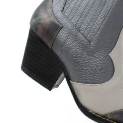 MADDIE 60 Edicion Limitada - Gris Metalico Regina Romero Zapato Bota Botin Tacon Bajo Para Dama En Piel -Ofertas Pasos Y Bolsos Tienda Regina Romero zapato bota botin tacon bajo Maddie 60 gris metalico piel 4