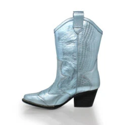 BAILEY 60 Edicion Limitada - Azul Claro Regina Romero Zapato Bota Botin Tacon Bajo Para Dama En Piel -Ofertas Pasos Y Bolsos Tienda Regina Romero zapato bota botintacon bajo Bailey 60 azul claro metalico piel 3