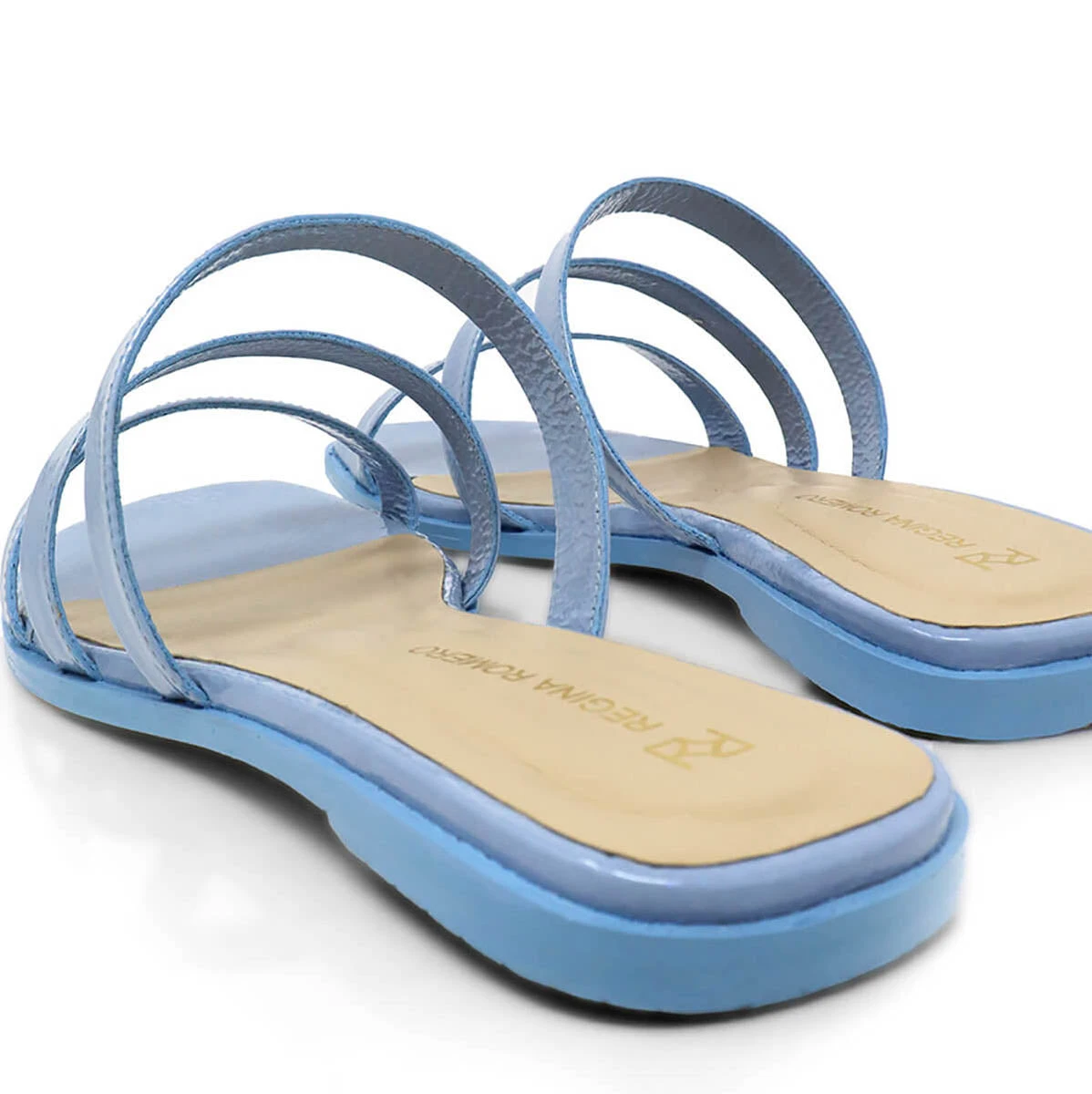 CILIA - Charol Azul Claro Regina Romero Zapato Sandalia De Piso Para Dama En Piel 8 CILIA - Charol Azul Claro Regina Romero Zapato Sandalia De Piso Para Dama En Piel - Imagen 8