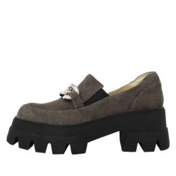 RAQUEL 65 - Gamuza Concreto Regina Romero Zapato Bostoniano Urbano Sport Para Dama En Piel 13 RAQUEL 65 - Gamuza Concreto Regina Romero Zapato Bostoniano Urbano Sport Para Dama En Piel -Ofertas Pasos Y Bolsos Tienda Regina Romero zapato tenis urbano plataforma Raquel 65 ante concreto piel 3