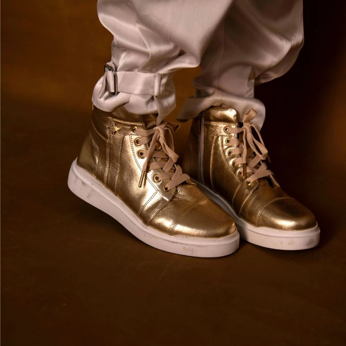 CHIARA 35 - Oro Regina Romero Zapato Tenis Urbano Sport Para Dama En Piel - Imagen 2